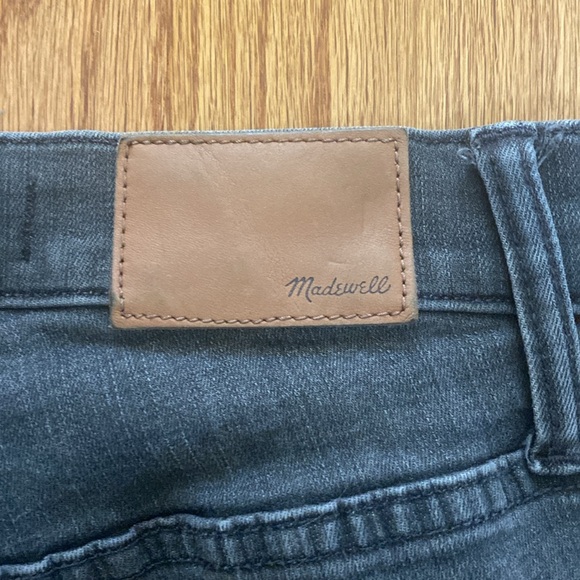 Madewell Cali Demi- Boot Jeans in Washed Black. Chewed hem edition. Size 24S. - Picture 14 of 16